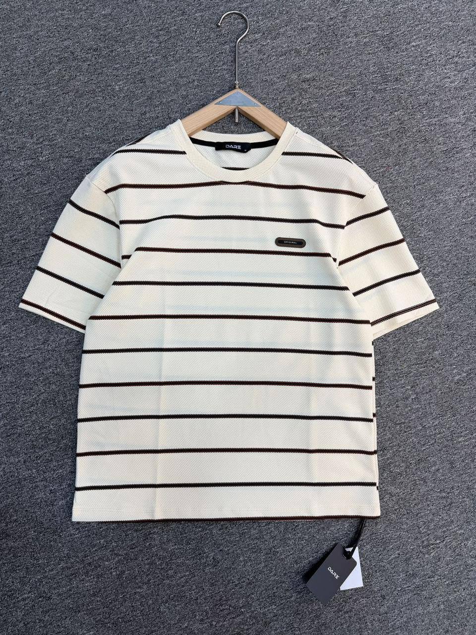 Men’s Textured Horizontal Striped T-Shirt – Off-White & Dark Brown Pinstripe